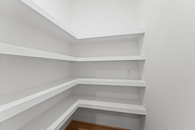 514 Melbourne St Unit B, Houston, TX 77022 - view of pantry