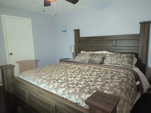 1901 S Voss Rd Unit 33, Houston, TX 77057 - bedroom featuring a ceiling fan
