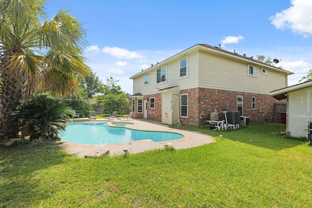 6426 Savannah Pines Dr, Katy, TX 77449 - view of pool featuring an in-ground hot tub