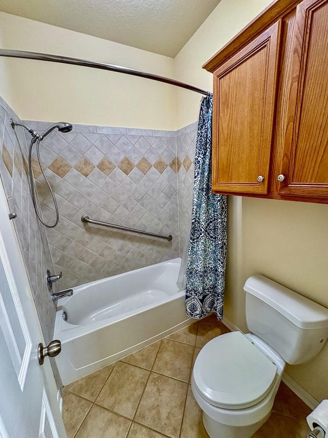 18 Joe Werner Ln, Huntsville, TX 77320 - full bathroom featuring shower / tub combo, toilet, and tile patterned flooring