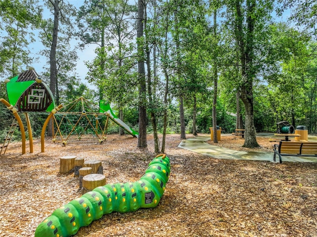 1586 Ancient Oak Ln, Conroe, TX 77301 - view of community with view of wooded area
