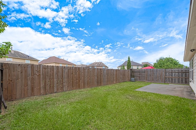 1219 Newsome Glenn Dr, Houston, TX 77090 - view of yard featuring a patio