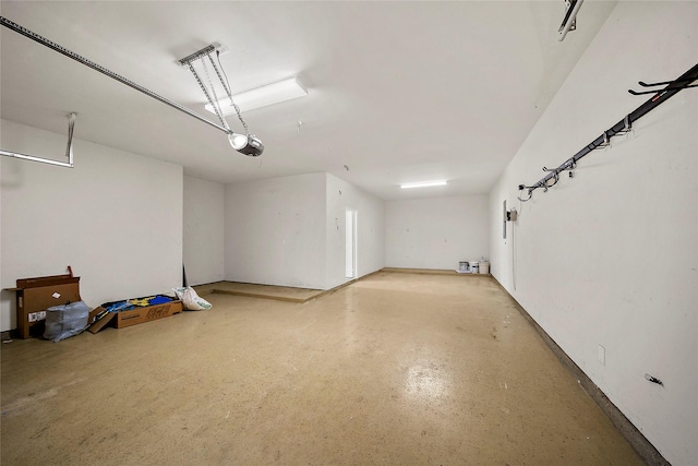 27910 Wedgeoak Ct, Katy, TX 77494 - garage featuring a garage door opener