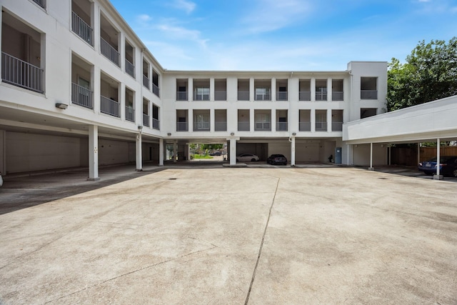 207 Pierce St Unit 205, Houston, TX 77002 - view of building exterior