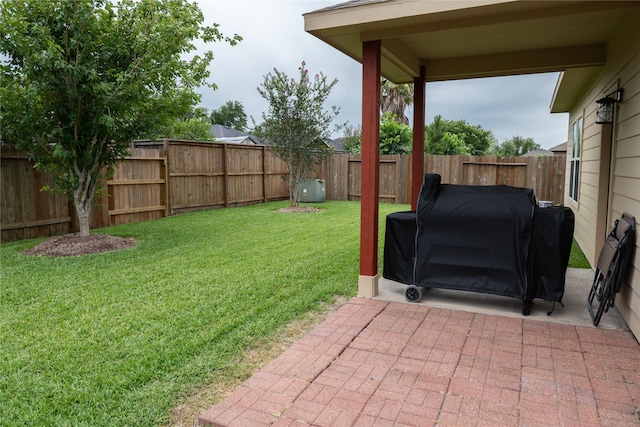 3017 Cambridge Meadows Ln, Dickinson, TX 77539 - view of yard with a patio