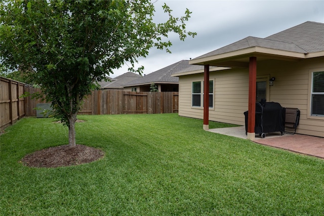 3017 Cambridge Meadows Ln, Dickinson, TX 77539 - view of yard with a patio