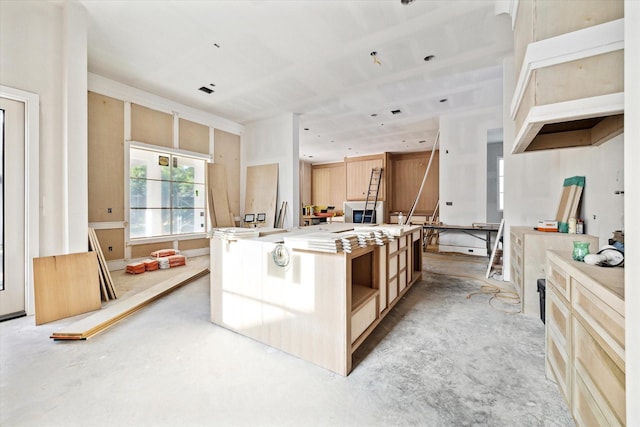 830 Azalea St, Houston, TX 77018 - kitchen with concrete flooring, a spacious island, open shelves, and light countertops