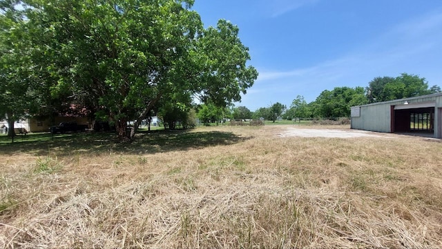 610 New York St, Navasota, TX 77868 - view of yard