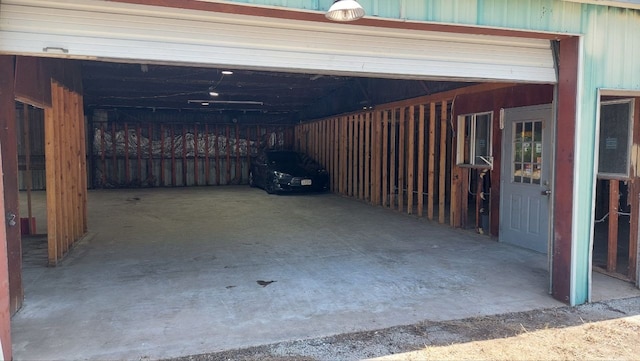 610 New York St, Navasota, TX 77868 - view of garage