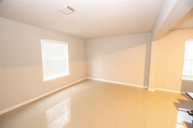 7707 Kempsey Ln, Houston, TX 77040 - spare room with baseboards