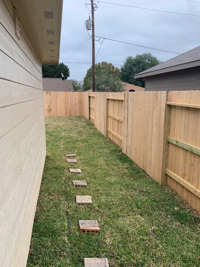 318 Riverwood Village Ln, Sealy, TX 77474 - view of yard