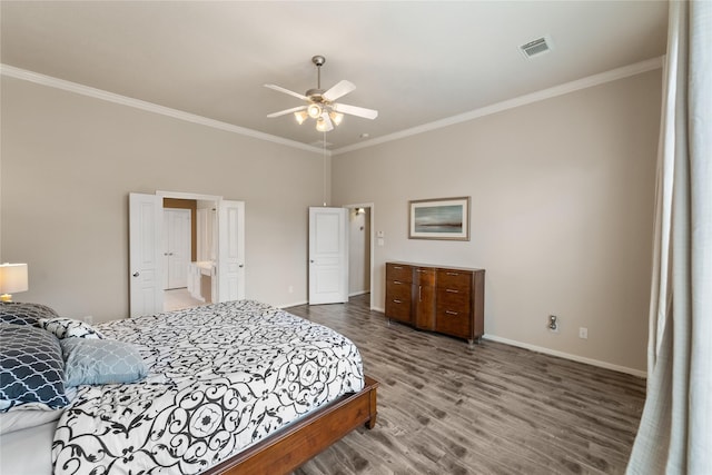 4610 Countrymeadows Dr, Spring, TX 77388 - bedroom with crown molding, wood finished floors, baseboards, and a ceiling fan