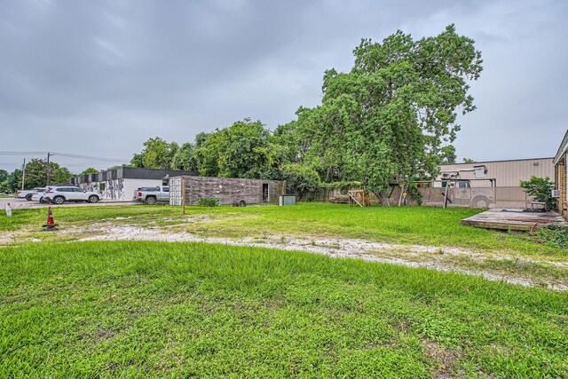 403 S Velasco St, Angleton, TX 77515 - photo 28