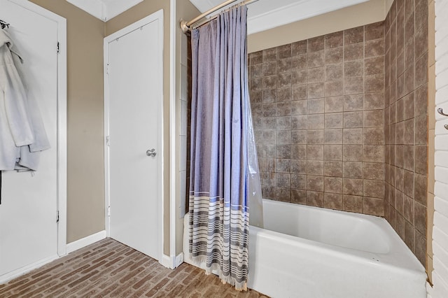 6720 Kacal Rd, Beasley, TX 77417 - full bath with shower / bath combo with shower curtain and baseboards