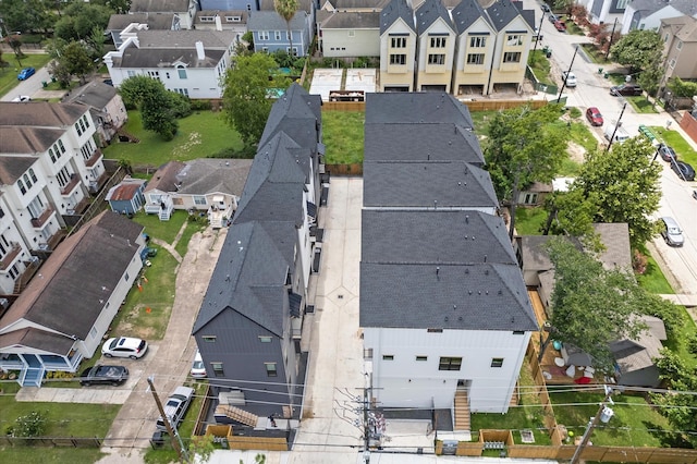 1637 Beall St, Houston, TX 77008 - aerial perspective of suburban area