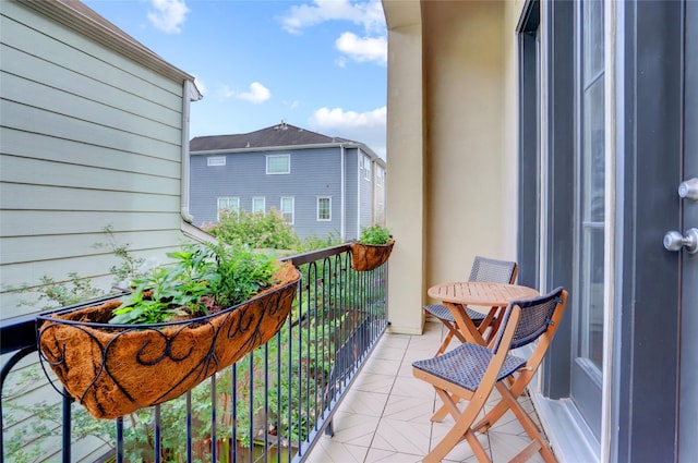 1348 W 25th St, Houston, TX 77008 - view of balcony