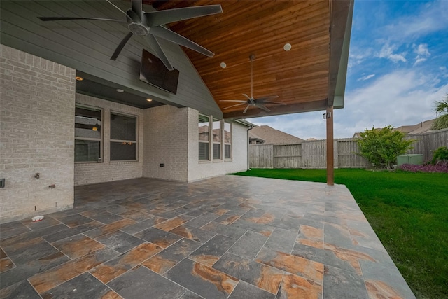 2206 Umber Oaks Ln, Brookshire, TX 77423 - view of patio / terrace featuring a ceiling fan