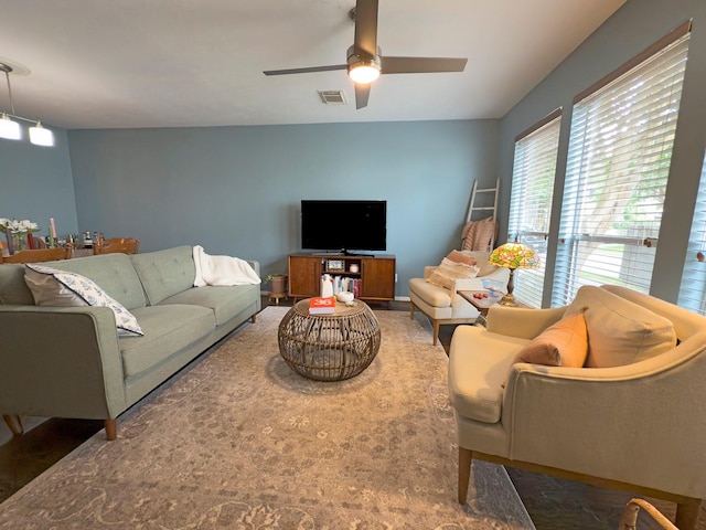 1919 Bailey St, Houston, TX 77006 - living room with a ceiling fan
