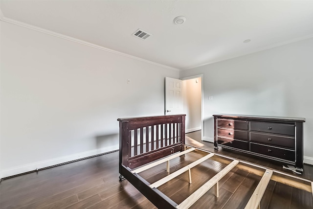 406 Westwood Dr, Friendswood, TX 77546 - bedroom featuring wood finished floors, baseboards, and crown molding