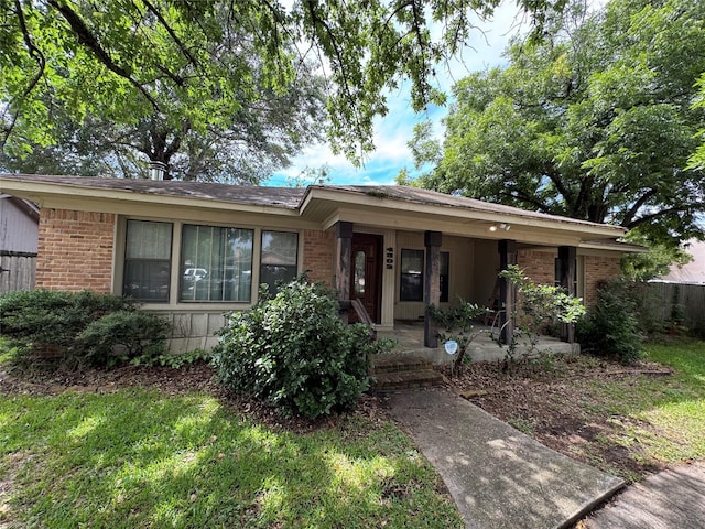 4302 Continental Dr, Houston, TX 77072 - ranch-style house with brick siding and a porch