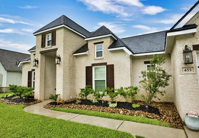 455 Green Meadows Dr, West Columbia, TX 77486 - view of front of property featuring a front yard and stucco siding