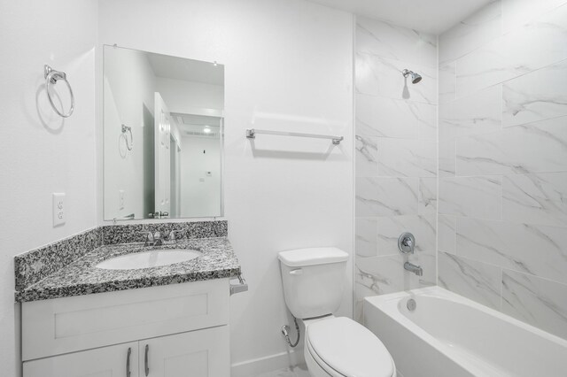 6742 Madrid St, Houston, TX 77021 - bathroom featuring toilet, vanity, and shower / bath combination