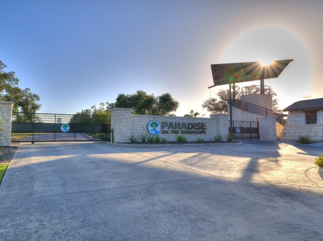 1609 Paradise Pkwy, Canyon Lake, TX 78133