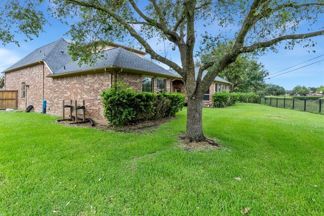 7014 Lake Haven Ct, Sugar Land, TX 77479 - view of yard