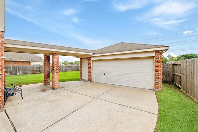 8910 Cote Ct, Houston, TX 77064 - view of garage