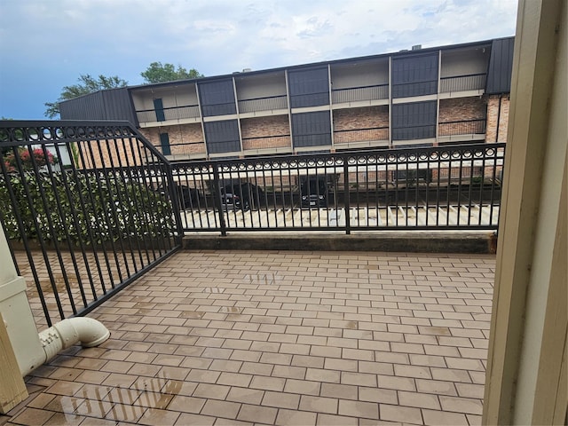7575 Kirby Dr Unit 1104, Houston, TX 77030 - view of gate