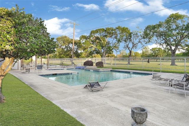 8385 Sands Point Dr Unit 5, Houston, TX 77036 - view of pool featuring a patio area