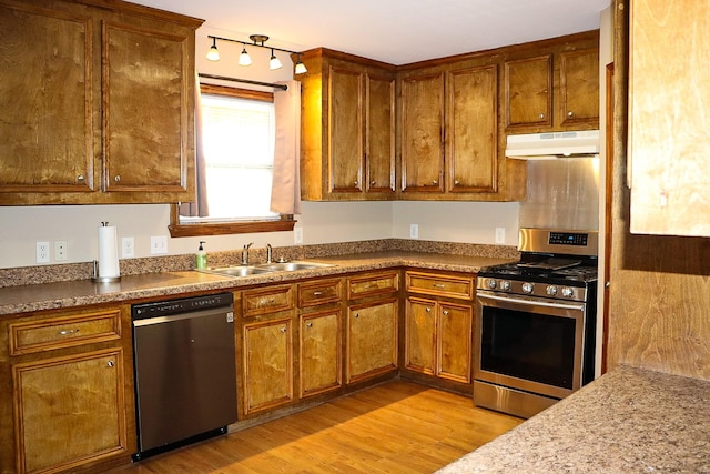 931 12th St, Dickinson, TX 77539 - photo 13