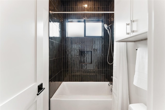 1741 Chippendale Rd, Houston, TX 77018 - full bathroom featuring shower / bathtub combination with curtain and toilet