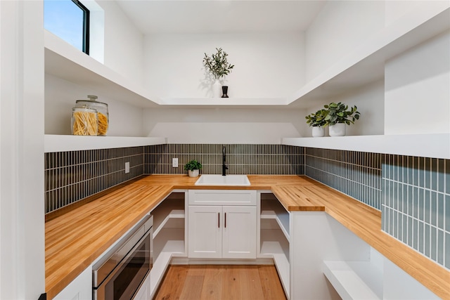 1741 Chippendale Rd, Houston, TX 77018 - interior space featuring a sink