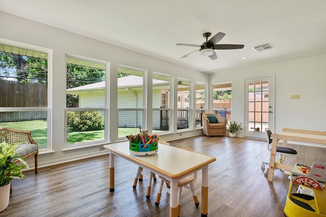915 Timber Cove Dr, Seabrook, TX 77586 - view of sunroom / solarium