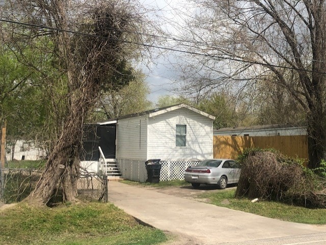3182 Brownie Campbell Rd, Houston, TX 77038 - view of property exterior