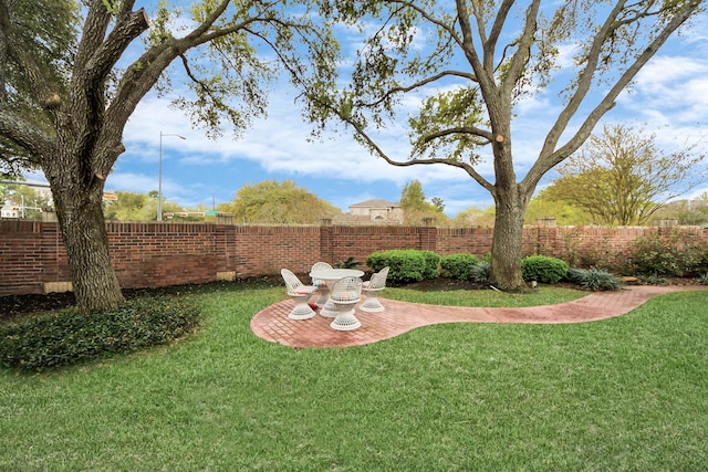 1542 Orchard Park Dr, Houston, TX 77077 - view of yard with a patio area