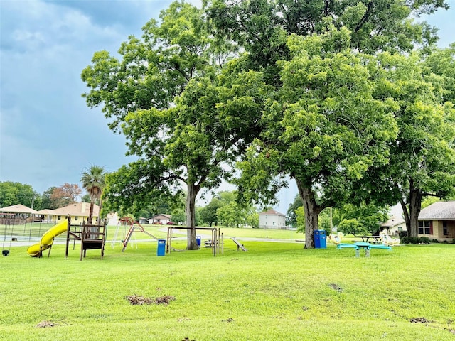 445 Carolcrest Ln, Livingston, TX 77351