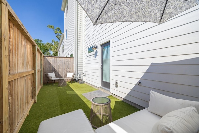 809 Burton Landing Ln, Houston, TX 77008 - view of yard