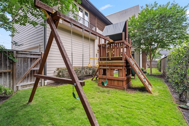 815 E 27th St, Houston, TX 77009 - view of play area