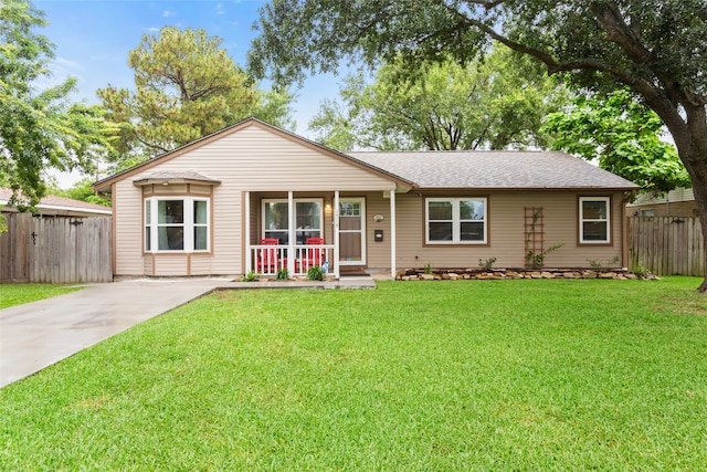 1518 14th Ave N, Texas City, TX 77590 - ranch-style home featuring a porch and roof with shingles