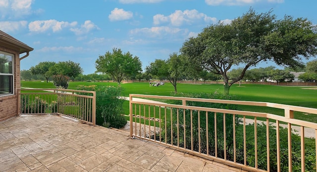 107 Monterrey Rd E, Montgomery, TX 77356 - view of patio with golf course view