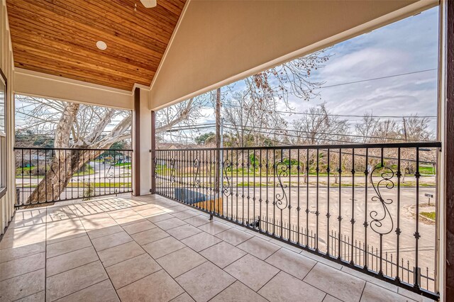 6702 Utah St, Houston, TX 77091 - view of patio / terrace featuring a balcony
