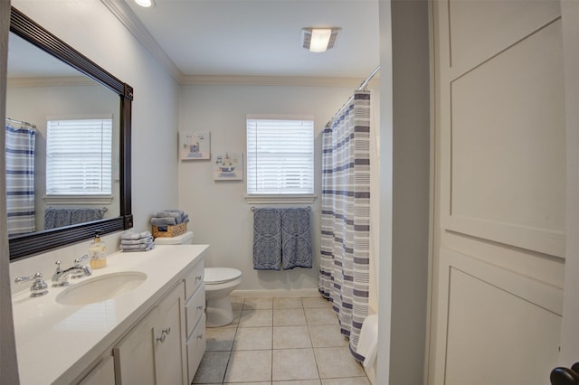 502 Enid St, Houston, TX 77009 - full bath featuring vanity, toilet, crown molding, tile patterned floors, and a shower with curtain
