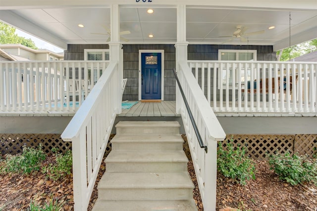 502 Enid St, Houston, TX 77009 - property entrance featuring a porch and a ceiling fan
