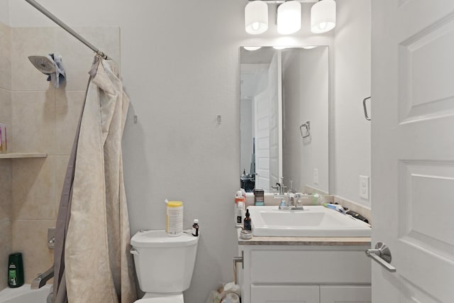 6602 Rochester Lake Loop, Katy, TX 77493 - full bath featuring vanity, toilet, and shower / tub combo