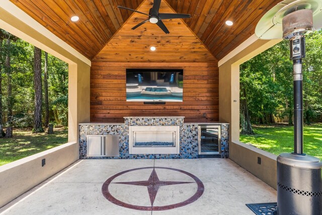 4022 Hidden Winds Dr, Spring, TX 77386 - view of patio / terrace with ceiling fan