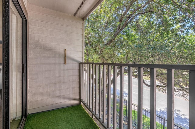 3220 69th St Unit B8, Galveston, TX 77551 - view of balcony