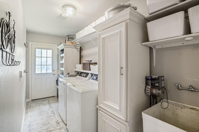10207 Chatterton Dr, Houston, TX 77043 - laundry area with separate washer and dryer
