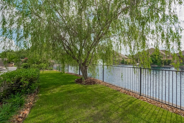 7 Edgemont Ct, Fulshear, TX 77441 - view of yard featuring a water view
